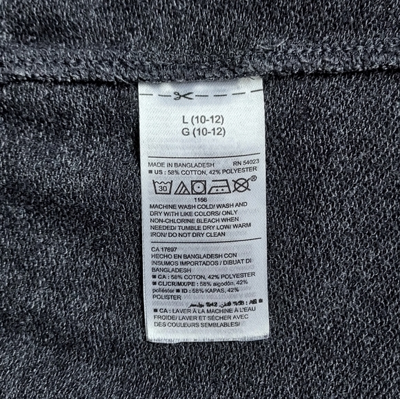 2 pair; Old Navy Camo (1) and Gray (1) Jogger Shorts for Boys, size 10-12 - Picture 6 of 13